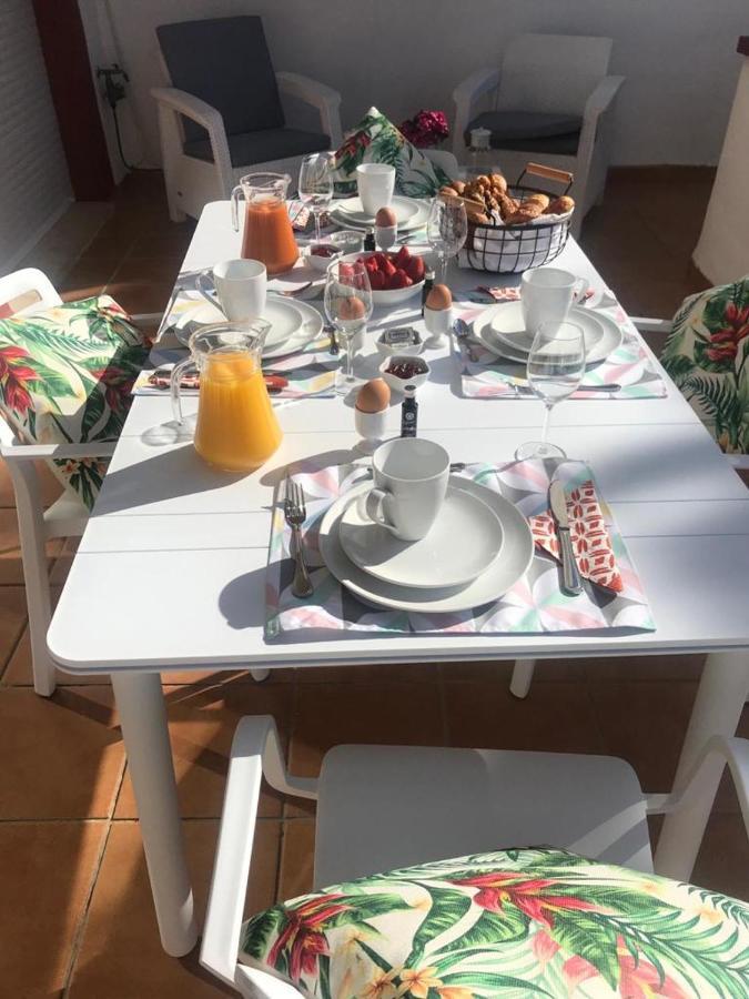 Luxury Beach Side Apartment In Marbella Playa Buitenkant foto