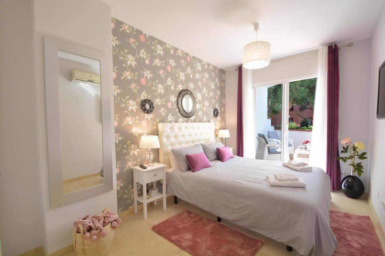 Luxury Beach Side Apartment In Marbella Playa Buitenkant foto