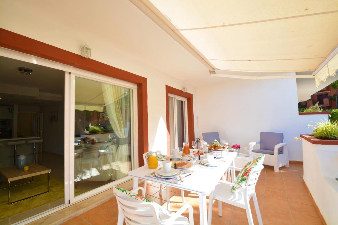Luxury Beach Side Apartment In Marbella Playa Buitenkant foto