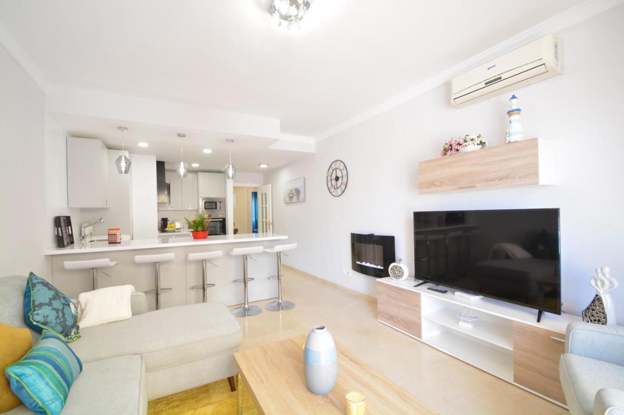 Luxury Beach Side Apartment In Marbella Playa Buitenkant foto