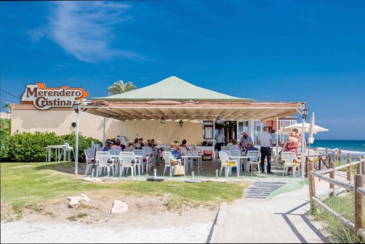 Luxury Beach Side Apartment In Marbella Playa Buitenkant foto